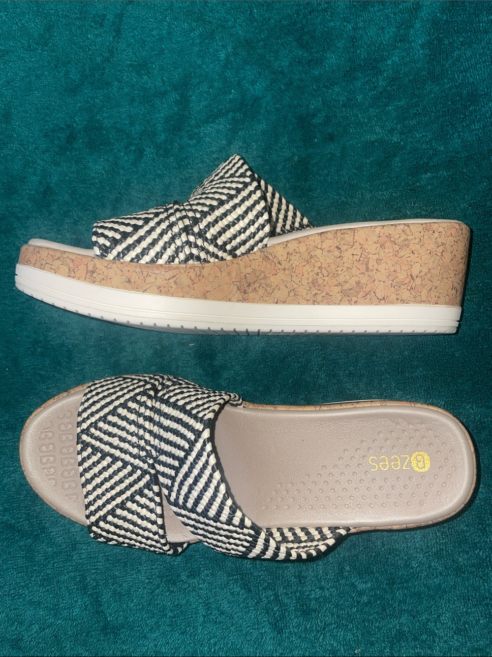 BZEES sunset sandals